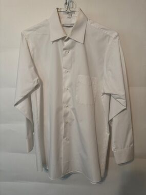 Geoffrey Beene White Long-Sleeve Dress Shirt
15.5. 32/33 sleeves